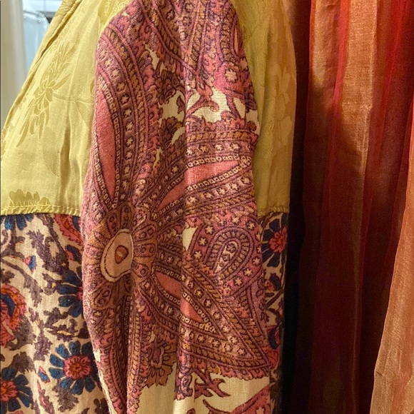 FREE PEOPLE KANTHA Floral Patchwork KIMONO Robe - Picture 2 of 13